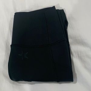 BRAND: GapFit — SIZE: SMALL — COLOR: BLACK